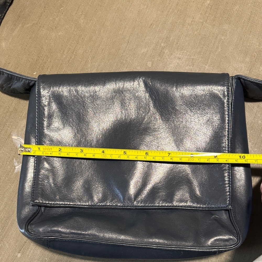 Bloomingdale's Dark Blue Leather Shoulder Bag - Picture 3 of 11